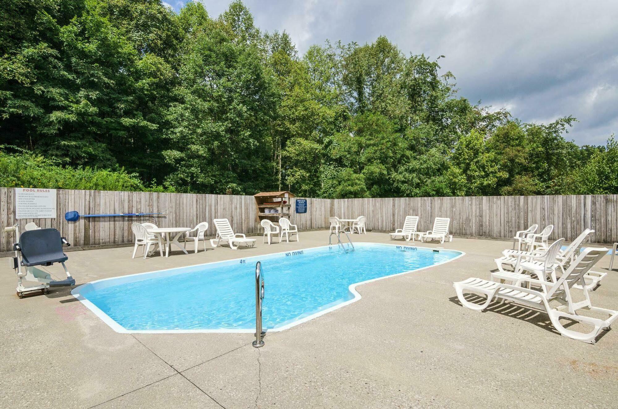 Comfort Inn New River Oak Hill Экстерьер фото